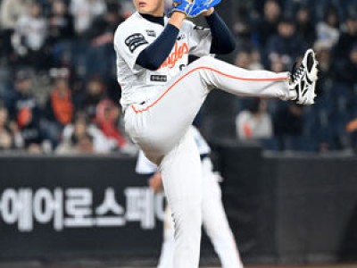 강건우 프로 데뷔 두 번째 경기에서 잘 던졌는데