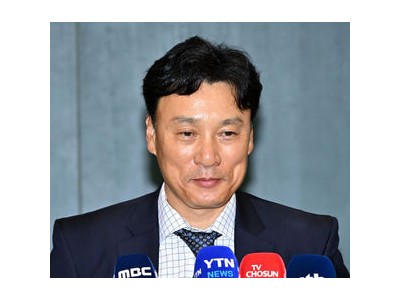 요미우리 유니폼 입은 이대호 일본 야구에 관심 높여