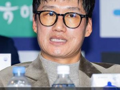 수원 삼성 승격 경쟁서 서울 이랜드와 첫 대결