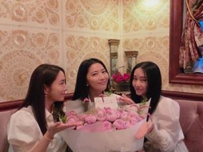 오윤아 이정현·이민정으로부터 재혼 축하받아