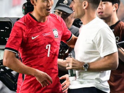 손흥민 새 감독 출전 결정에 캡틴 역할 톡톡